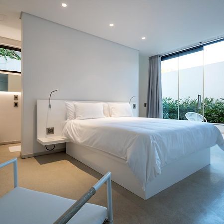 מלון ווינדהוק Livega House מראה חיצוני תמונה